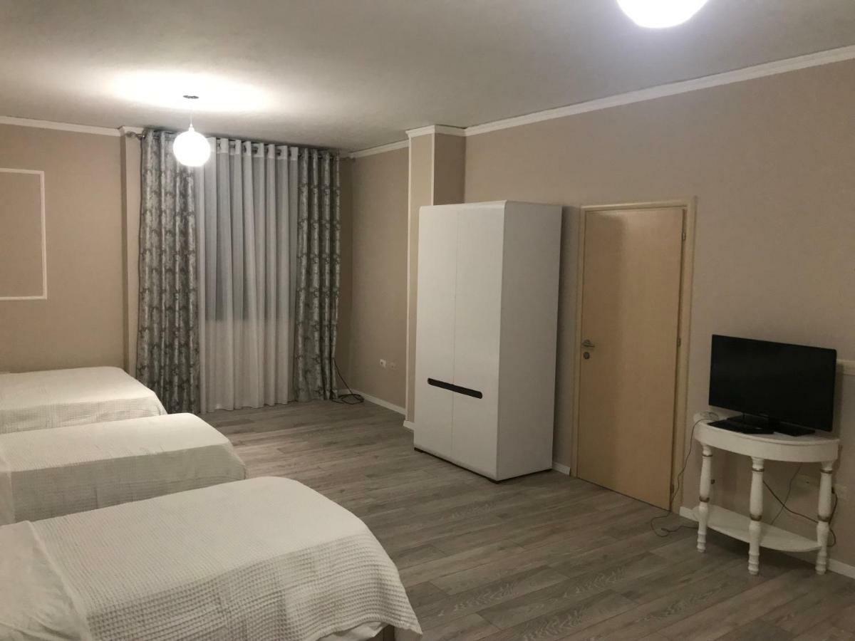 Appartamento Sun Tower-Center Of Tirana Esterno foto